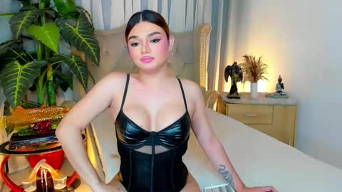 PrincessDONT FORGET TO FOLLOW ME online show from 8, 11, 2025