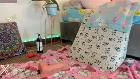 Snapshot of princessluna_14 chatting on 28, 4, 2026 princessluna_14 online show from 28, 4, 2026