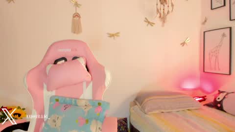 Snapshot of princessluna_14 chatting on 29, 5, 2026 princessluna_14 online show from 29, 5, 2026