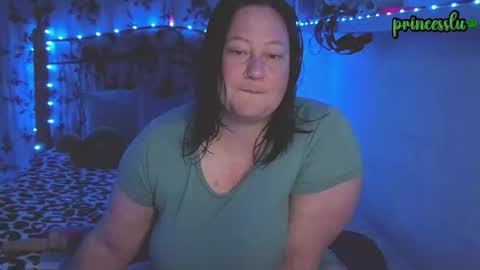 Lux Alot Luxi online show from 29, 9, 2025