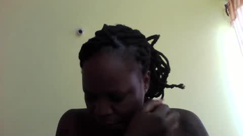 Snapshot of princessmiles2 chatting on 10, 2, 2025 phelly online show from 10, 2, 2025