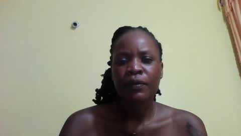 Snapshot of princessmiles2 chatting on 13, 2, 2025 phelly online show from 13, 2, 2025
