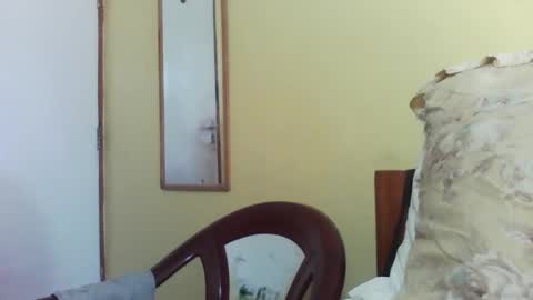 Snapshot of princessmiles2 chatting on 23, 2, 2025 phelly online show from 23, 2, 2025