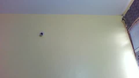 Snapshot of princessmiles2 chatting on 21, 10, 2025 phelly online show from 21, 10, 2025