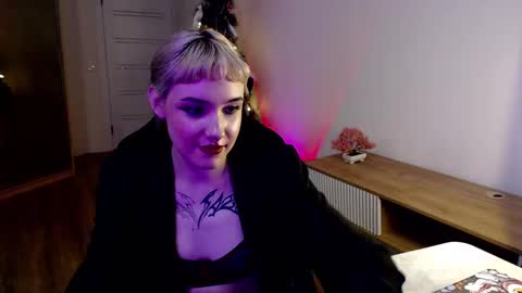 18 y.o online show from 13, 2, 2025