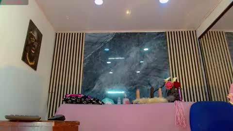 priscilarainbow online show from 26, 2, 2025