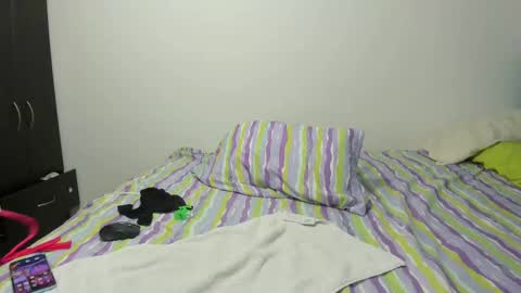 PriscilaSmiith online show from 19, 2, 2025