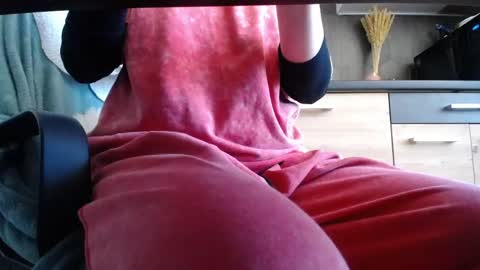 Snapshot of private_space chatting on 6, 4, 2026 Space online show from 6, 4, 2026