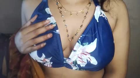 Snapshot of priyu_ chatting on 8, 2, 2026 priyu_ online show from 8, 2, 2026