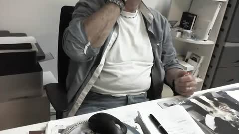 Snapshot of proplan chatting on 18, 9, 2025 mature hairy guy online show from 18, 9, 2025