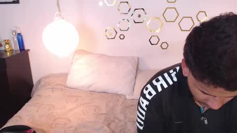 Adris  Juan online show from 28, 10, 2025