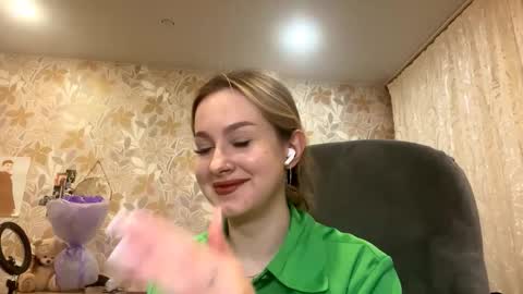 Luna online show from 6, 10, 2025