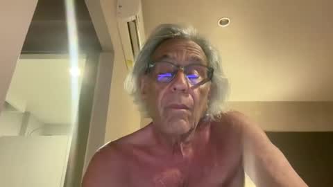 Snapshot of psymour1 chatting on 31, 1, 2025 psymour1 online show from 31, 1, 2025