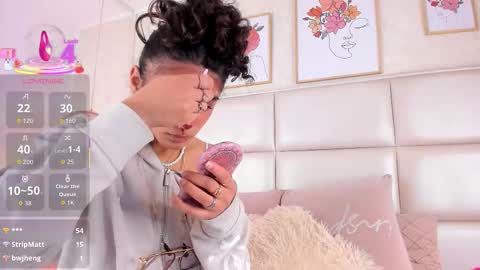 Snapshot of puffy_hearth chatting on 30, 10, 2025 Puffy  online show from 30, 10, 2025