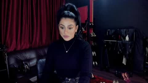 MissPuffyLove online show from 7, 12, 2024