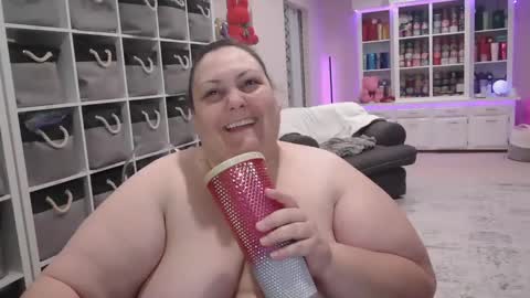 Puggie -  online show from 23, 1, 2025