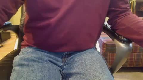 Snapshot of pulltoy1 chatting on 3, 12, 2024 pulltoy1 online show from 3, 12, 2024