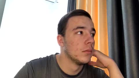 Snapshot of pum_pum_pum chatting on 15, 2, 2025 pum_pum_pum online show from 15, 2, 2025