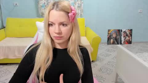 Victoria online show from 14, 12, 2025