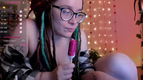 Snapshot of pumbazaebumba chatting on 6, 2, 2025 Alisa lack of vitamin D online show from 6, 2, 2025