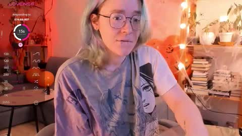 Snapshot of pumbazaebumba chatting on 23, 10, 2025 Alisa lack of vitamin D online show from 23, 10, 2025