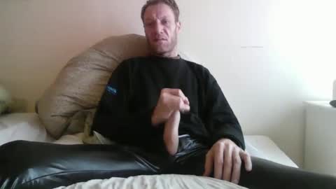 Snapshot of pumpindk chatting on 8, 3, 2025 Pumpin online show from 8, 3, 2025
