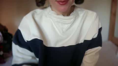 Madison Oak online show from 21, 11, 2025