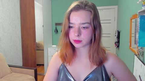 Snapshot of puoli chatting on 10, 12, 2024 Polly online show from 10, 12, 2024