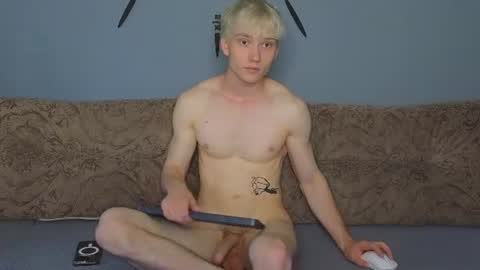 Snapshot of pupsenish chatting on 24, 6, 2026 Jesse online show from 24, 6, 2026