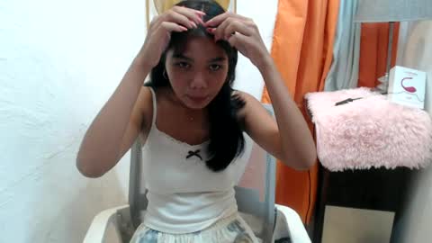 Snapshot of pure_asian_beauty chatting on 30, 6, 2026 zarah online show from 30, 6, 2026