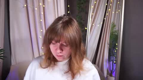 constant schedule Wednesday  Friday  Saturday  Sunday  The Rosemarie online show from 19, 10, 2025