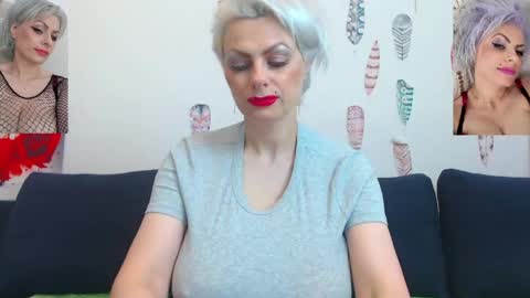 Snapshot of pure_seduce_wow chatting on 25, 5, 2026 Goldie online show from 25, 5, 2026