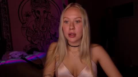 Snapshot of pureeangel chatting on 7, 3, 2026 Megan online show from 7, 3, 2026