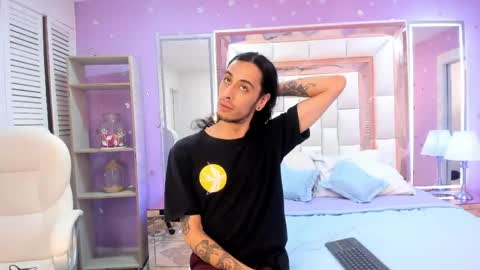 Snapshot of puretemptation_ chatting on 2, 6, 2026 Experienced guys online show from 2, 6, 2026