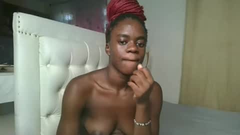 Snapshot of purple_honey1 chatting on 4, 4, 2026 purple_honey1 online show from 4, 4, 2026