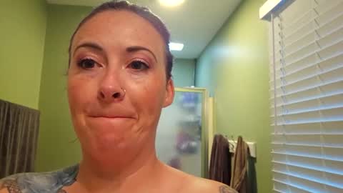 Snapshot of purplevixen27 chatting on 23, 9, 2025 Purplevixen online show from 23, 9, 2025