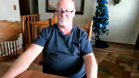 pussylover1365 online show from 14, 2, 2025