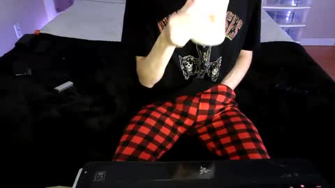 pussylover2182 online show from 10, 12, 2024