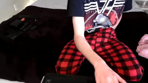 pussylover2182 online show from 10, 12, 2024