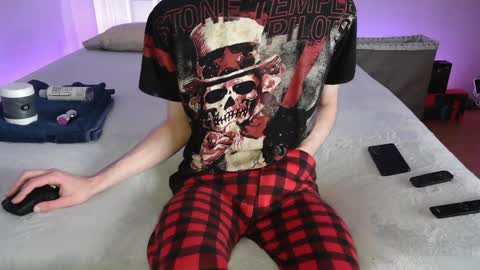 pussylover2182 online show from 22, 12, 2024