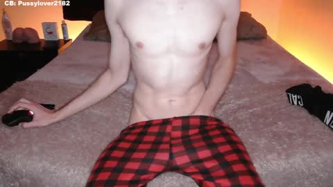 pussylover2182 online show from 27, 9, 2025