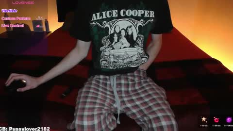 pussylover2182 online show from 26, 11, 2025