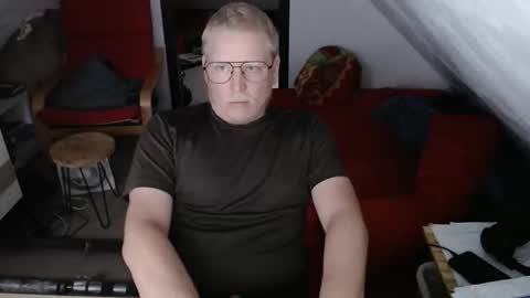 Snapshot of pussylovercb chatting on 11, 9, 2025 pussylovercb online show from 11, 9, 2025