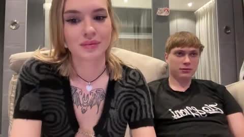 Snapshot of pussymoneywet chatting on 9, 10, 2025 Lina online show from 9, 10, 2025
