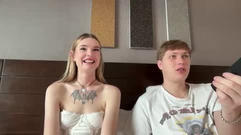 Snapshot of pussymoneywet chatting on 13, 10, 2025 Lina online show from 13, 10, 2025