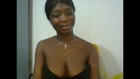 Snapshot of pweedy_ora chatting on 19, 9, 2025 ora online show from 19, 9, 2025