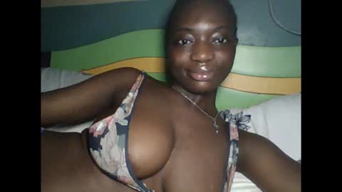 Snapshot of pweedy_ora chatting on 5, 10, 2025 ora online show from 5, 10, 2025