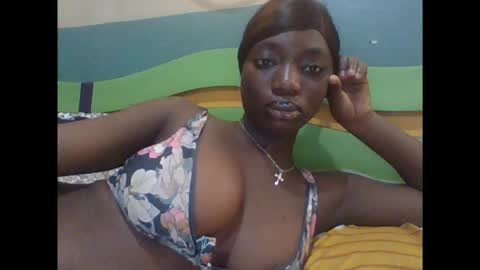 Snapshot of pweedy_ora chatting on 5, 11, 2025 ora online show from 5, 11, 2025