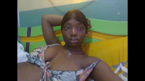 Snapshot of pweedy_ora chatting on 14, 11, 2025 ora online show from 14, 11, 2025