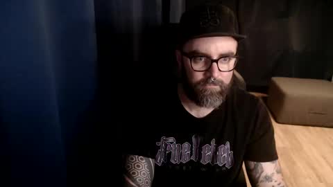 Snapshot of pyroxen chatting on 11, 10, 2025 Yog Sothoth online show from 11, 10, 2025